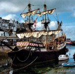 Golden Hinde