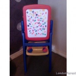 easel in good condition 